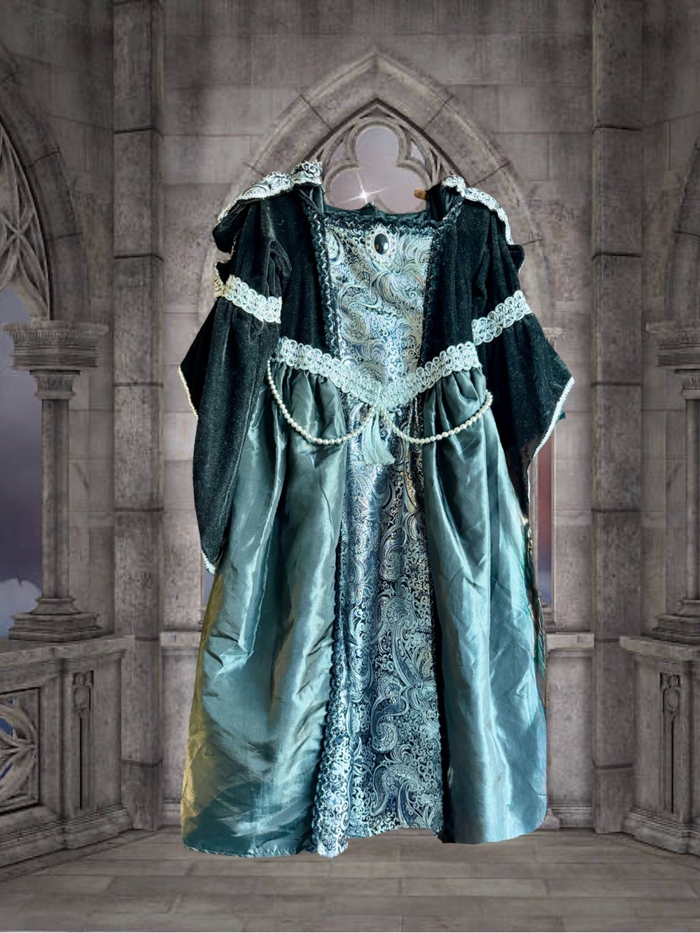 Child’s Gothic/ Black Queen Costume Dress with Silver Trim Child size 4-5.